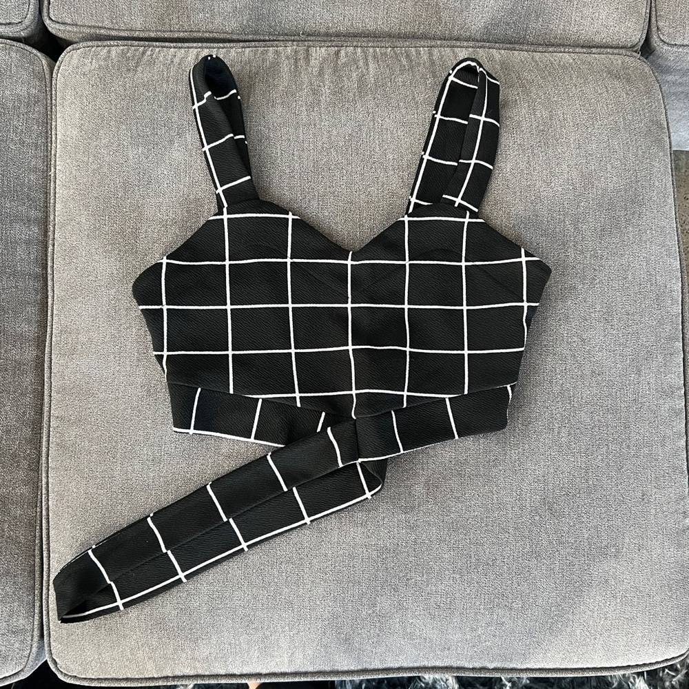 SHEIN Black and White Grid Crop Top
